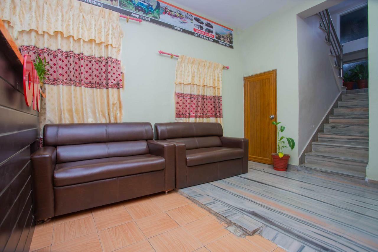 Oyo 575 Api Suites Pokhara Exterior photo