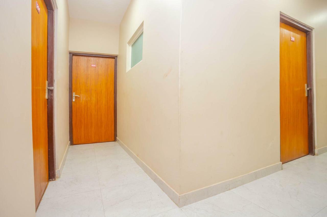 Oyo 575 Api Suites Pokhara Exterior photo